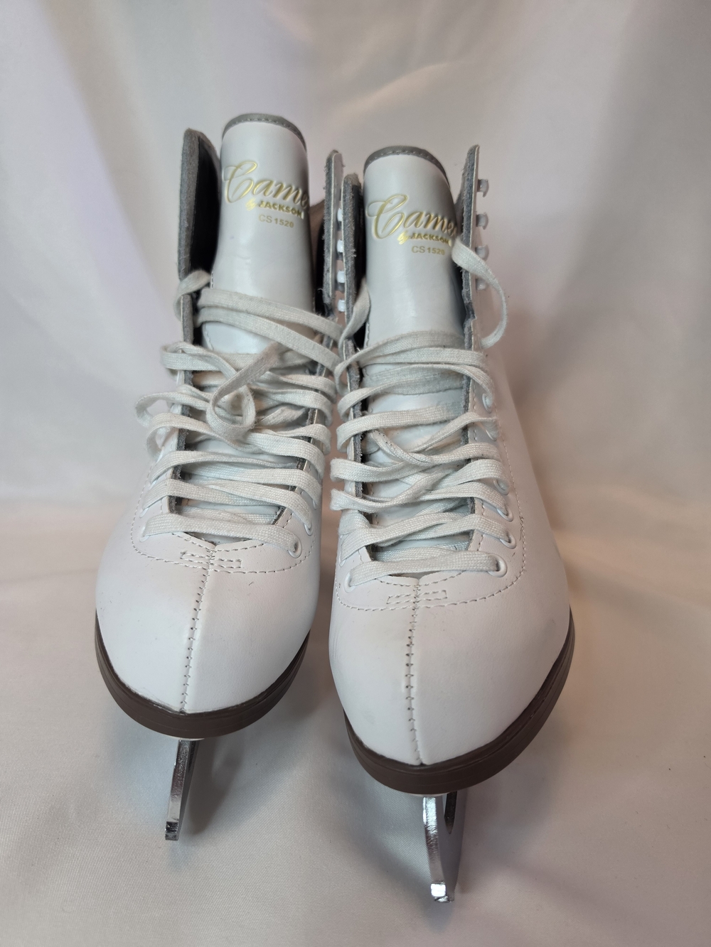 Size 6 Cameo By Jackson White Women's Figure Skates - Classic Lace-Up Style.